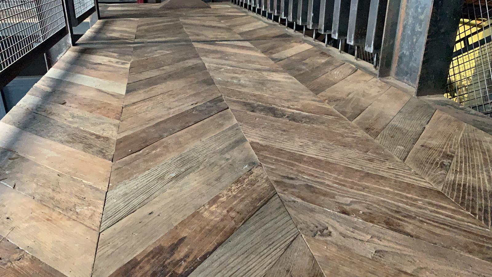 Herringbone floor old wood | Large assortment