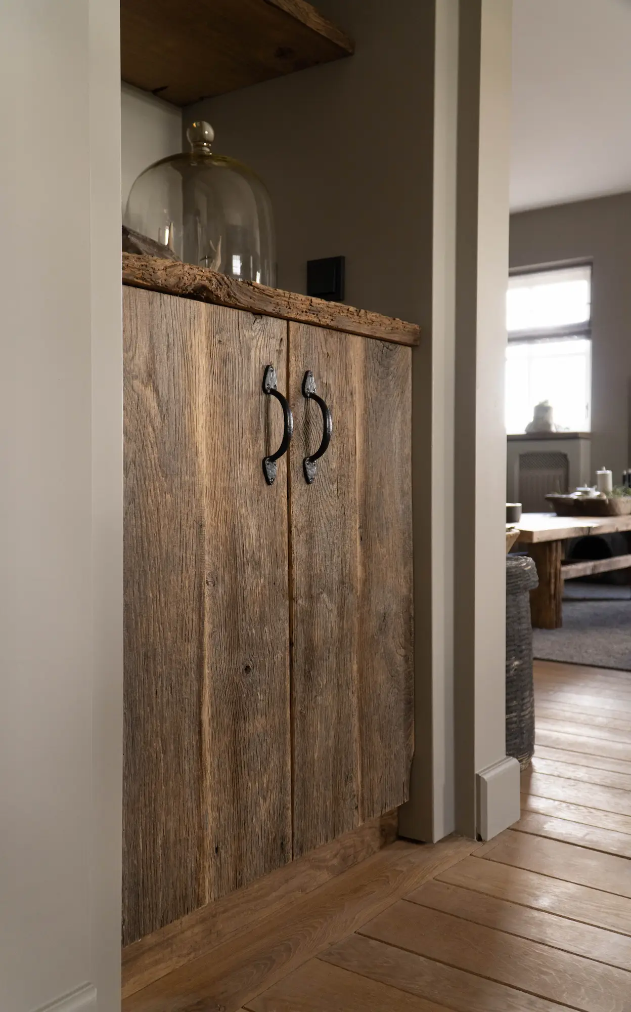 Recycled wood veneer plywood showing mixed tones and textures