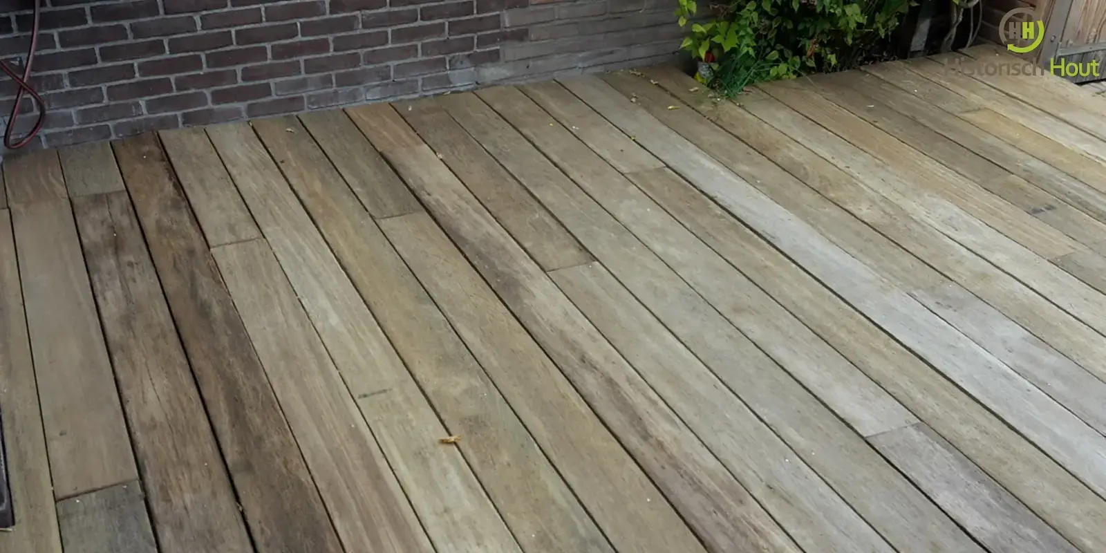 Strong Azobé planks suitable for outdoor decking and construction projects