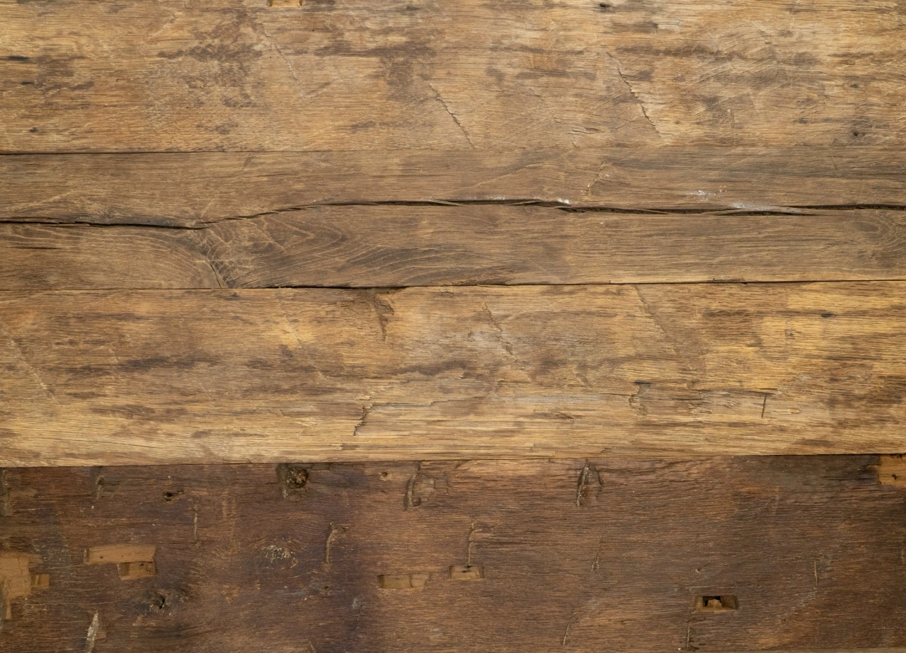 Reclaimed oak boards with varied tones and authentic appearance