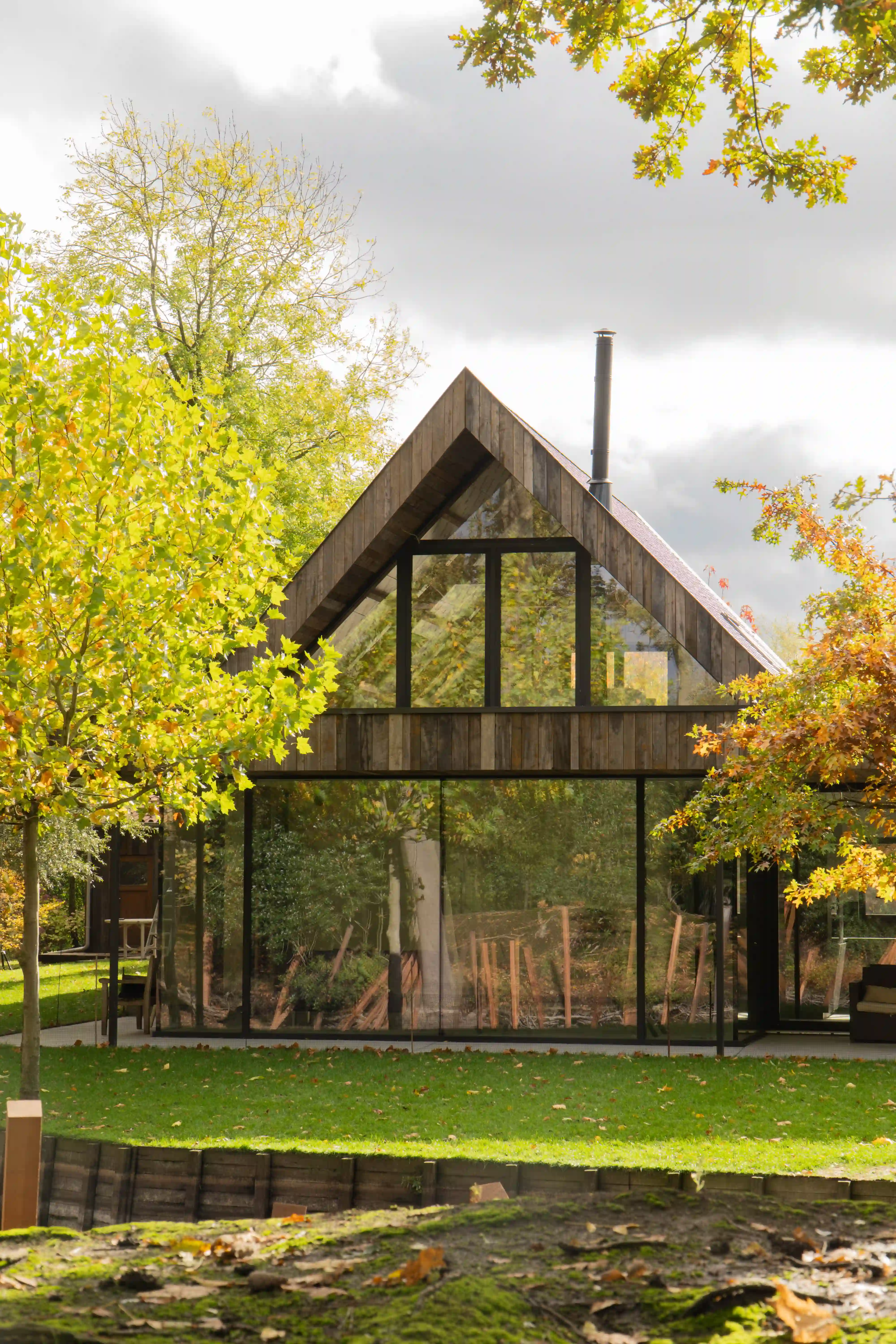 Oak wall cladding outdoors with natural tones and structure