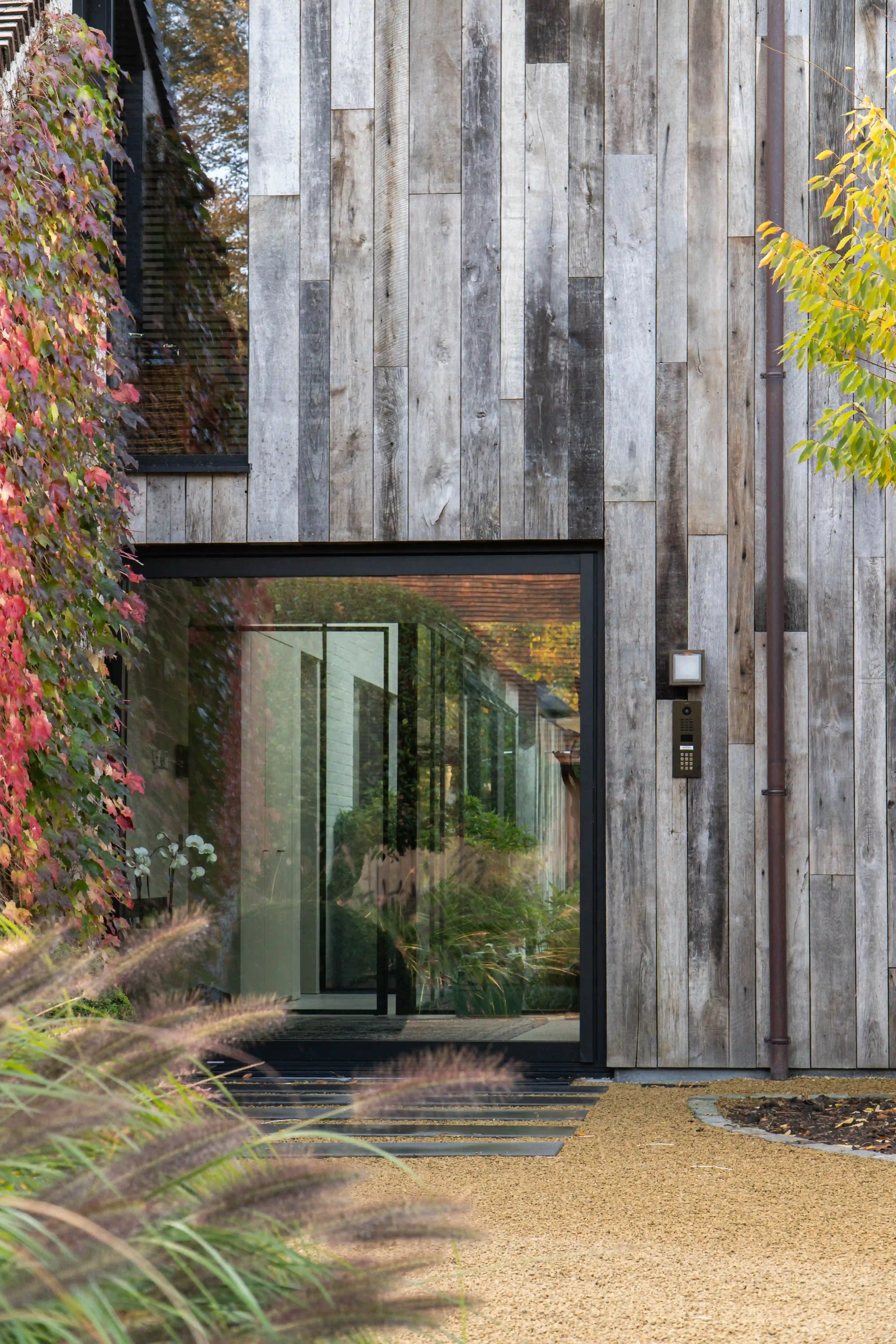 Oak wall cladding outdoors with natural tones and structure
