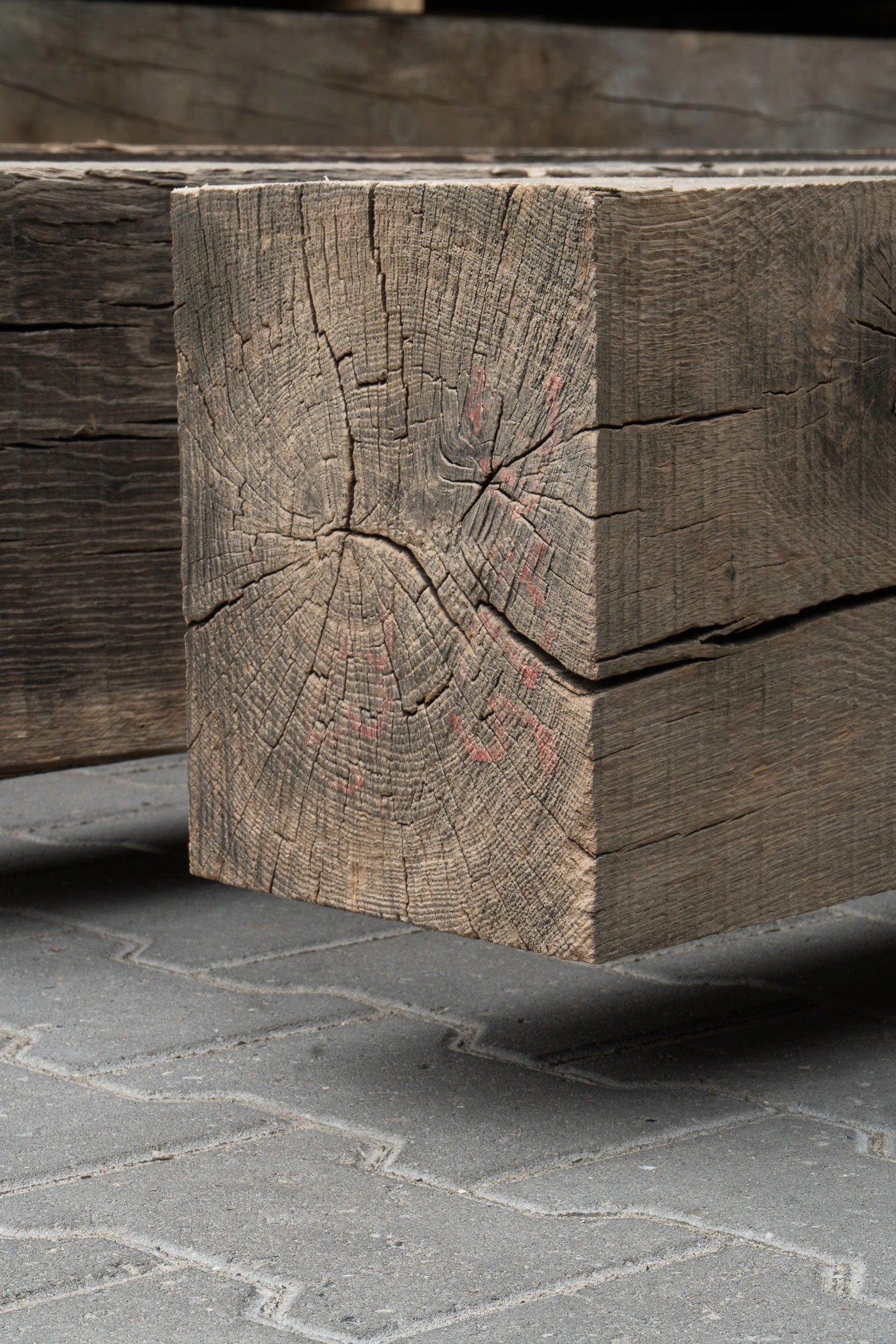 Oak beams air dried